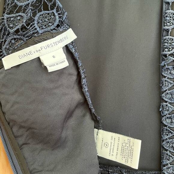 Diane Von Furstenberg DVF Lace Sheath Dress - Picture 8 of 10